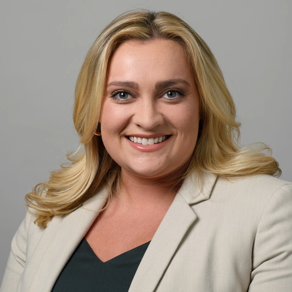 Headshot Kaitlyn Speaker